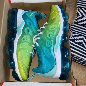 Air vapormax plus